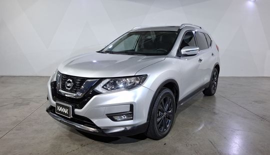 Nissan • X-Trail