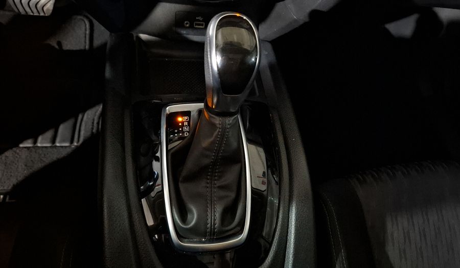 Nissan X-trail 2.5 ADVANCE 3 ROW CVT Suv 2021