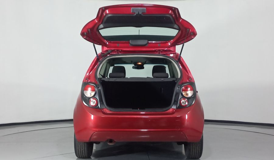 Chevrolet Sonic 1.6 MT J LT Hatchback 2016