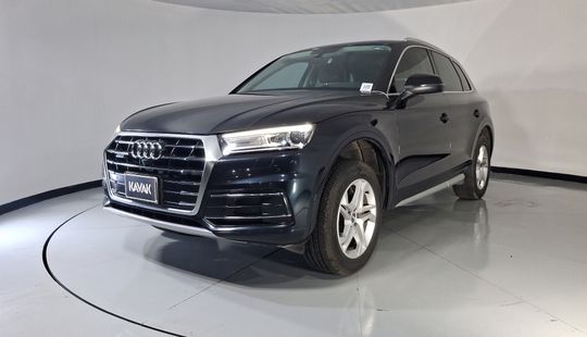 Audi • Q5
