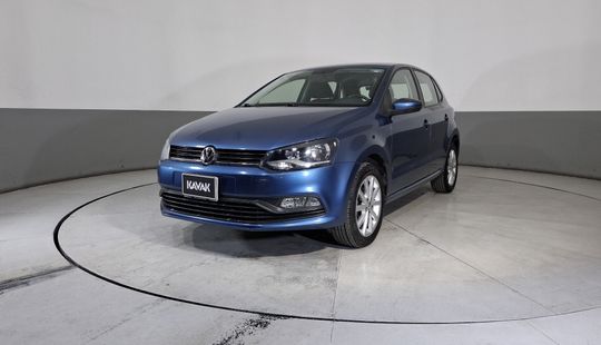 Volkswagen • Polo