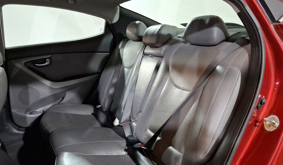 Hyundai Elantra 1.8 LIMITED TECH AT Sedan 2015