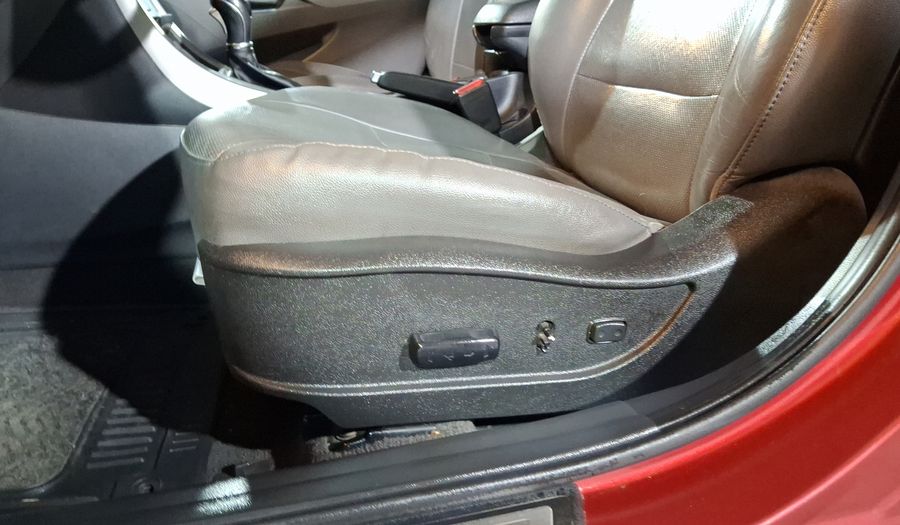 Hyundai Elantra 1.8 LIMITED TECH AT Sedan 2015