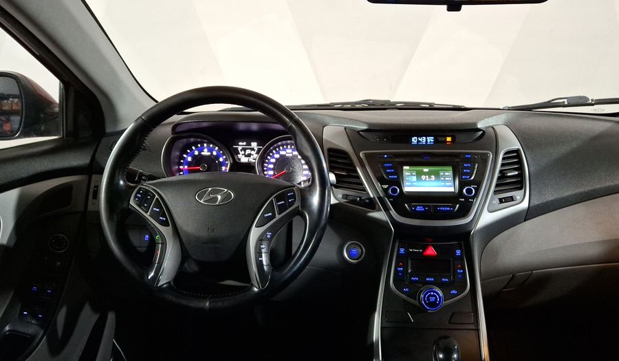 Hyundai Elantra 1.8 LIMITED TECH AT Sedan 2015
