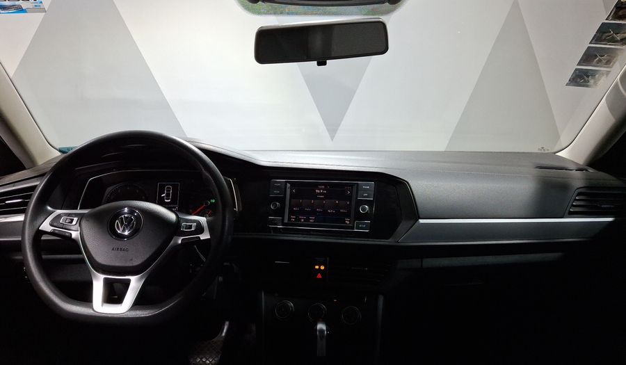Volkswagen Jetta 1.4 TRENDLINE AUTO Sedan 2019