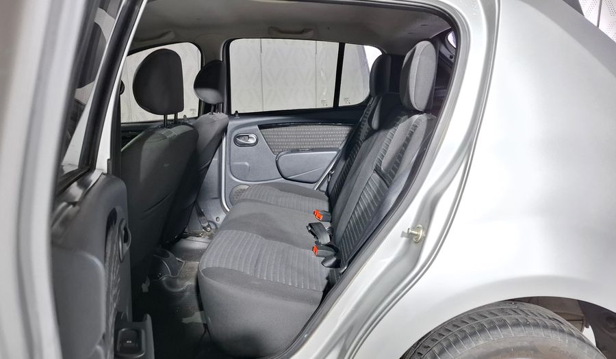 Renault Sandero 1.6 16V PRIVILEGE NAV Hatchback 2015