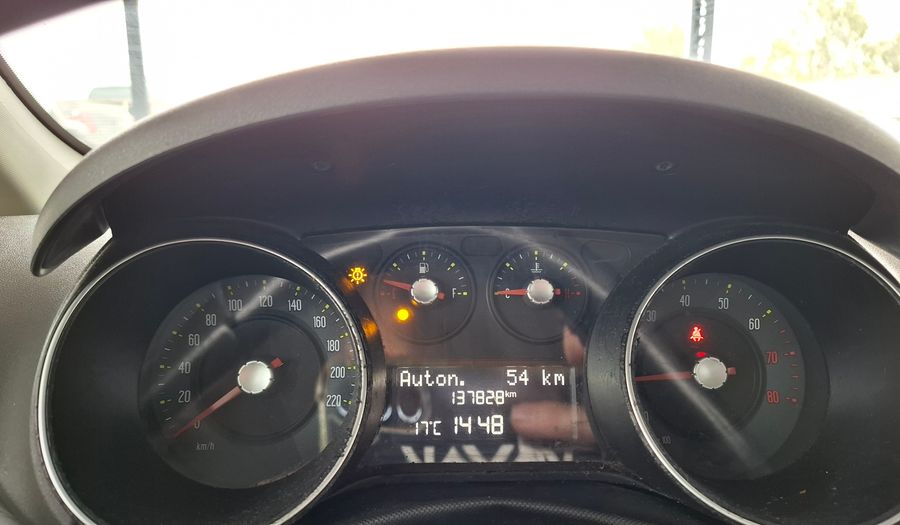 Fiat Punto 1.6 16V ESSENCE 5P Hatchback 2013