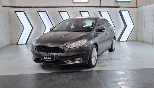 Ford • Focus III