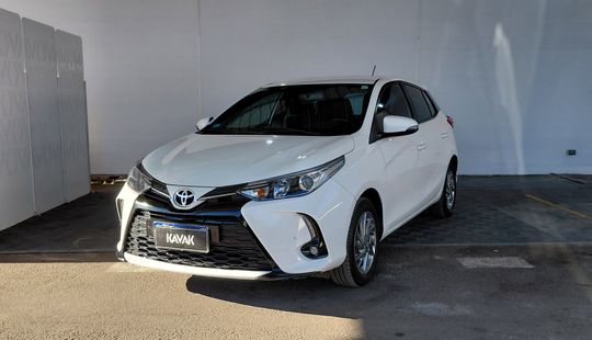 Toyota • Yaris