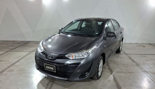 Toyota • Yaris