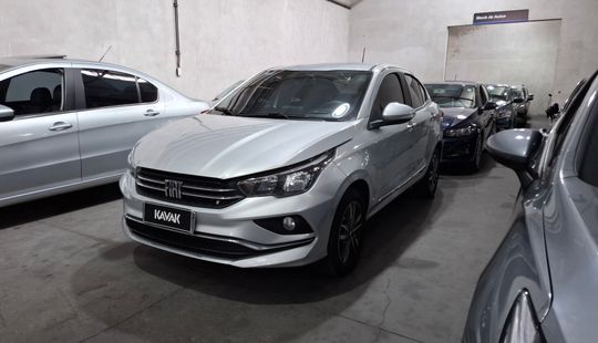 Fiat • Cronos