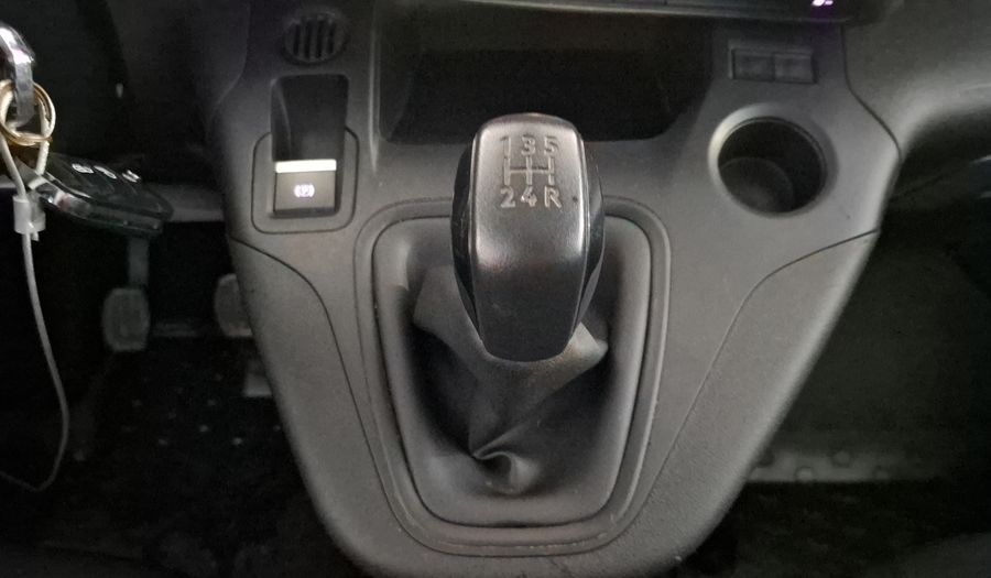 Peugeot Rifter 1.6 HDI ALLURE Minivan 2021
