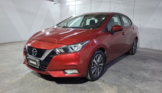 Nissan • Versa