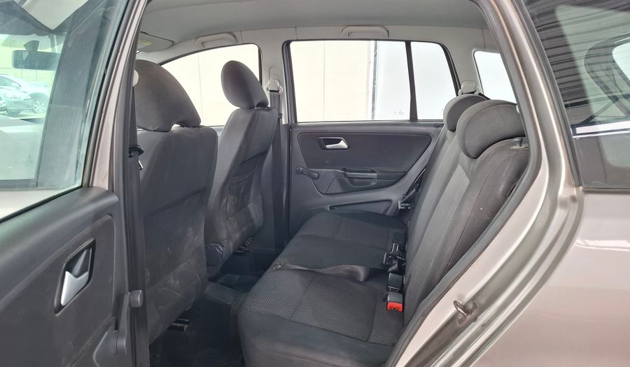 Volkswagen Suran 1.6 COMFORTLINE Wagon 2017