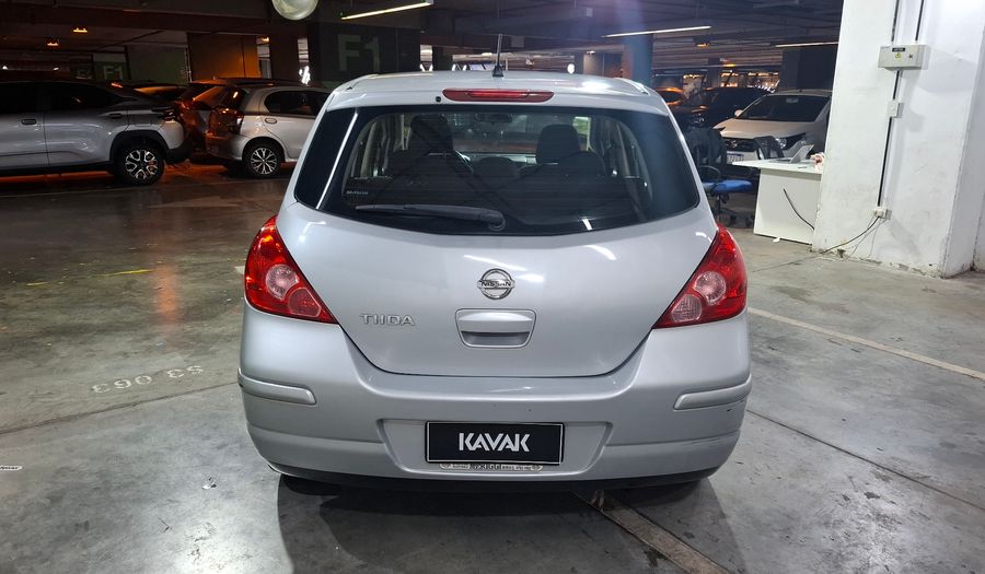 Nissan Tiida 1.8 ACENTA Hatchback 2011