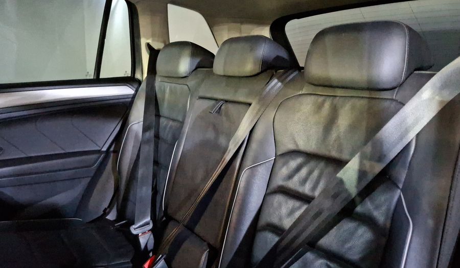 Volkswagen Tiguan 1.4 COMFORTLINE PIEL DCT Suv 2018