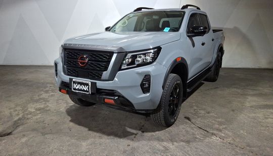 Nissan • Frontier