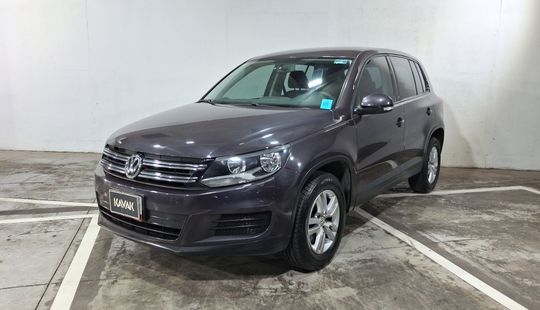 Volkswagen • Tiguan