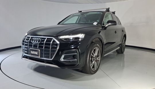 Audi • Q5