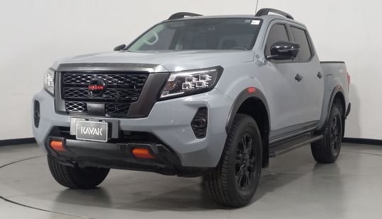Nissan • Frontier