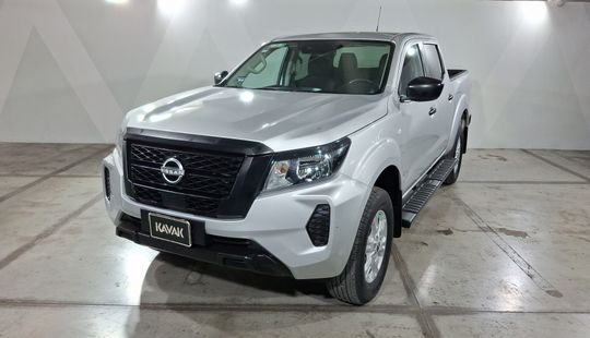 Nissan • Frontier