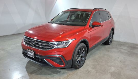 Volkswagen • Tiguan