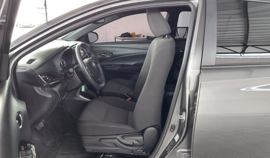 Toyota Yaris 1.5 XLS + CVT Hatchback 2025