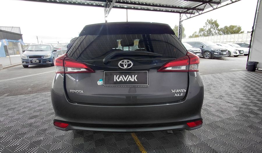Toyota Yaris 1.5 XLS + CVT Hatchback 2025