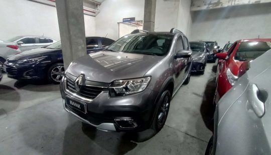 Renault • Sandero Stepway