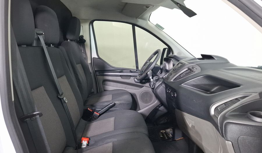 Ford Transit 2.2 DIESEL VAN CORTA AA Van 2020