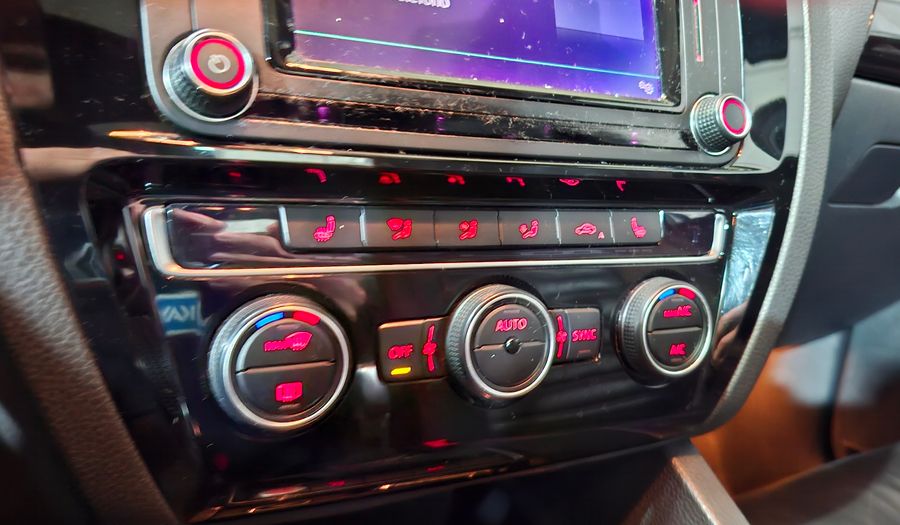 Volkswagen Vento 2.0 TSI GLI DSG + APP CON+NAV MY17 Sedan 2017