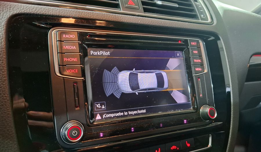 Volkswagen Vento 2.0 TSI GLI DSG + APP CON+NAV MY17 Sedan 2017
