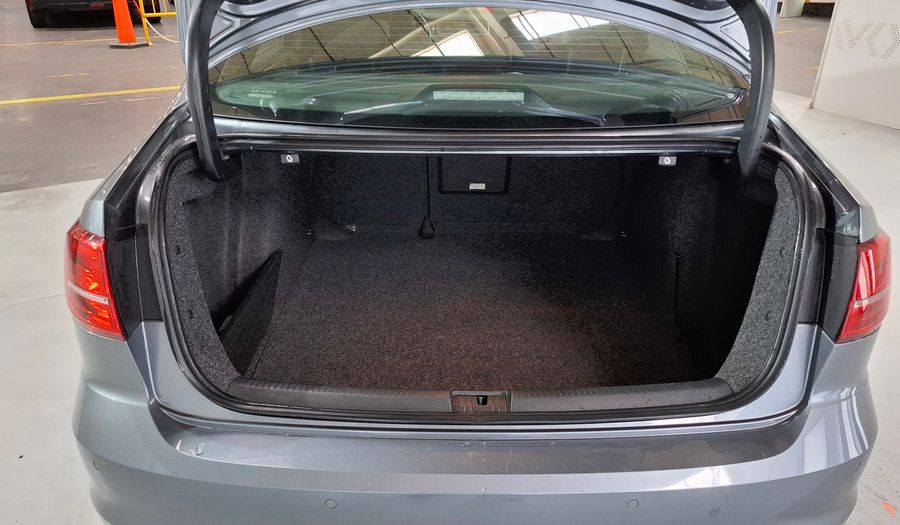 Volkswagen Vento 2.0 TSI GLI DSG + APP CON+NAV MY17 Sedan 2017