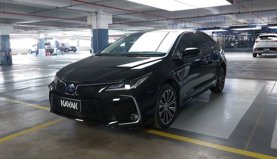 Toyota • Corolla