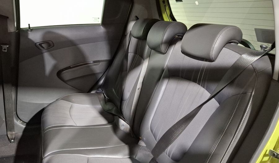 Chevrolet Spark Classic 1.2 LTZ C MT Hatchback 2017