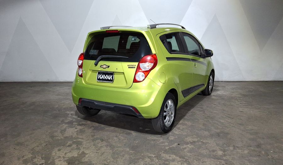 Chevrolet Spark Classic 1.2 LTZ C MT Hatchback 2017