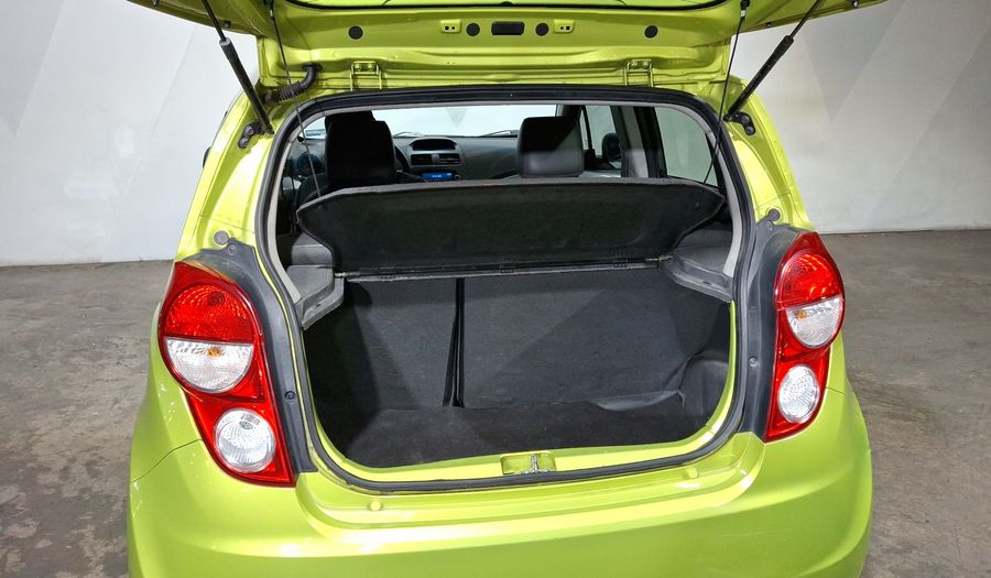 Chevrolet Spark Classic 1.2 LTZ C MT Hatchback 2017