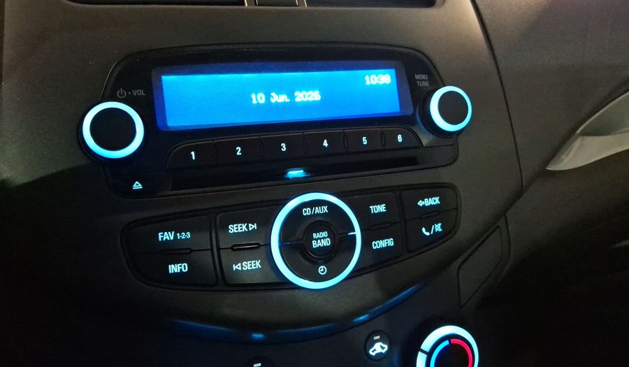 Chevrolet Spark Classic 1.2 LTZ C MT Hatchback 2017
