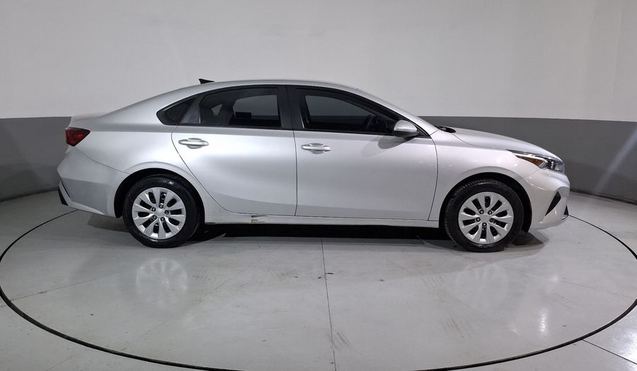 Kia Forte 2.0 L Sedan 2022