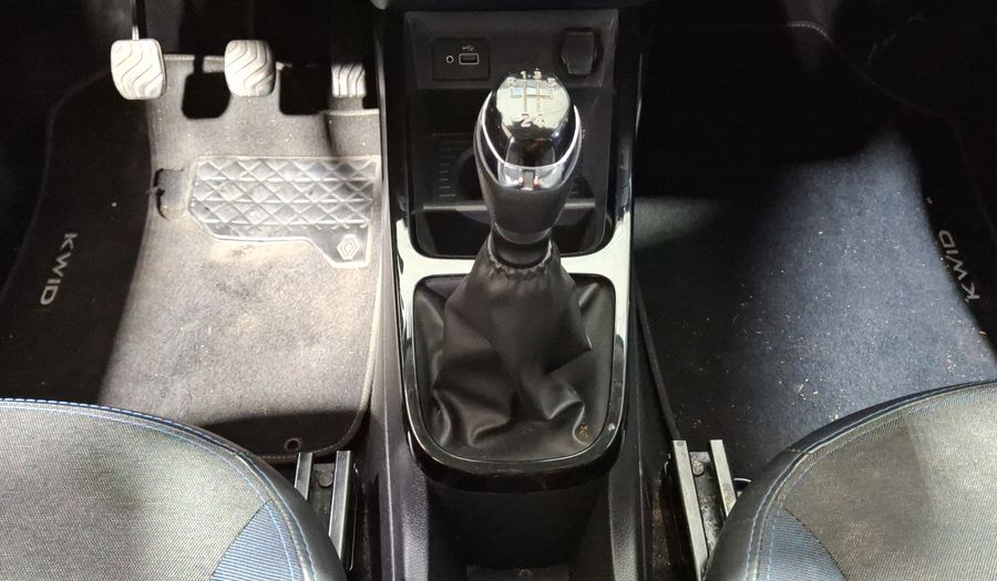 Renault Kwid 1.0 ICONIC Hatchback 2024