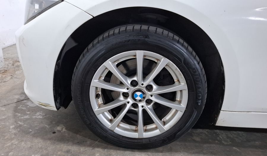 Bmw Serie 3 2.0 320IA Sedan 2014