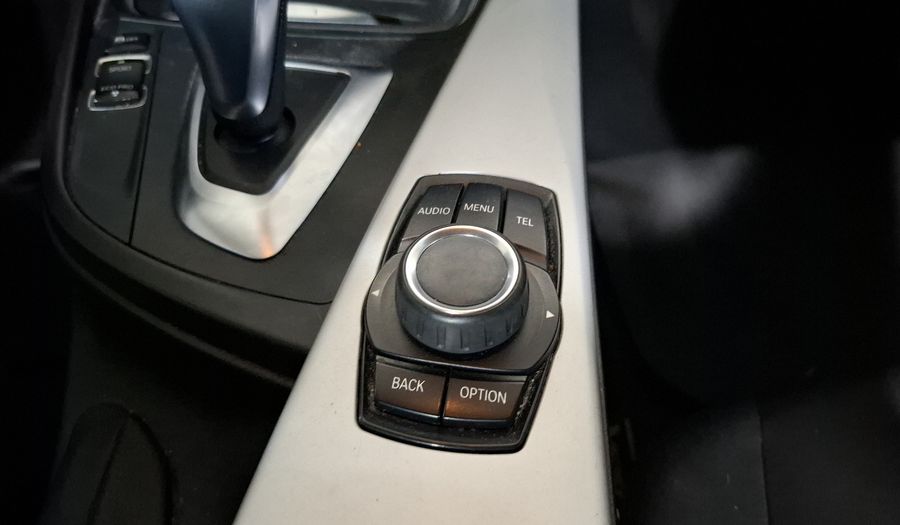 Bmw Serie 3 2.0 320IA Sedan 2014