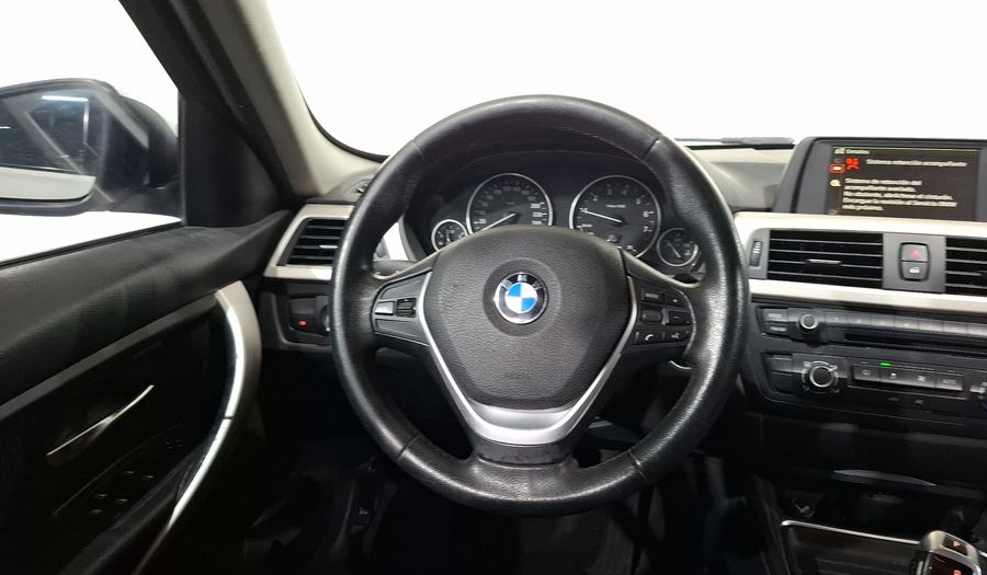 Bmw Serie 3 2.0 320IA Sedan 2014