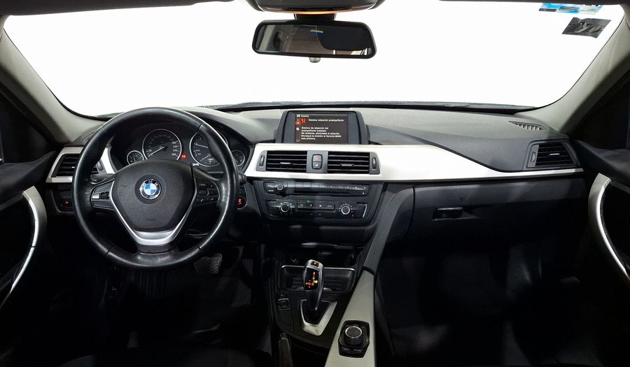 Bmw Serie 3 2.0 320IA Sedan 2014