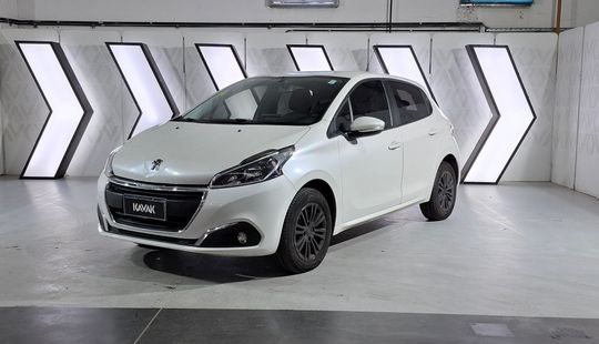 Peugeot • 208