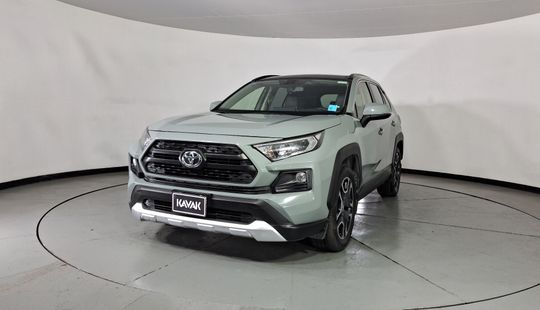 Toyota • RAV4