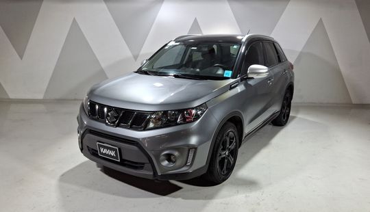 Suzuki • Vitara