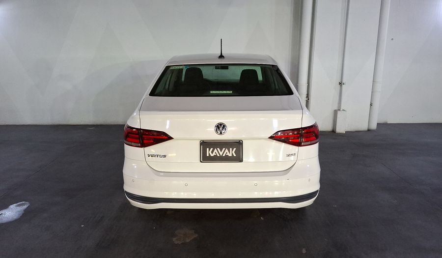 Volkswagen Virtus 1.6 COMFORTLINE AUTO Sedan 2022