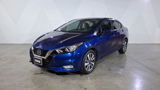 Nissan • Versa
