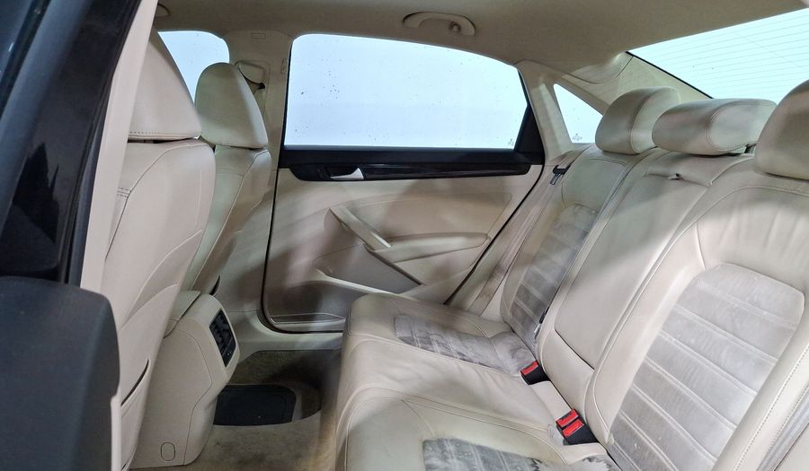 Volkswagen Passat 3.6 DSG Sedan 2015